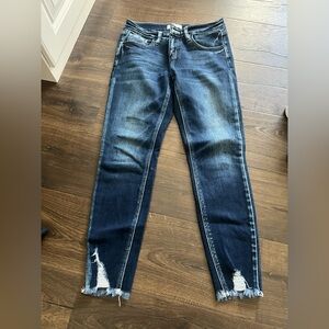 KanCan Signature Low rise ankle skinny 26